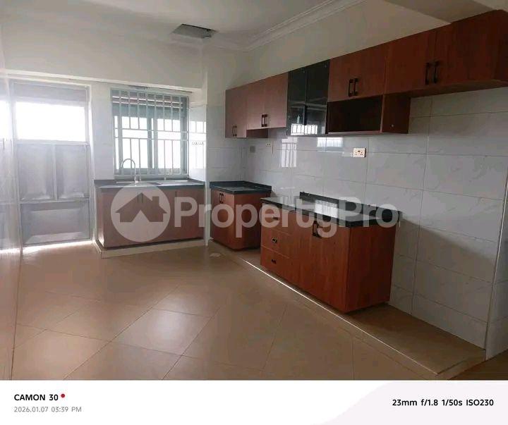 3 bedroom Apartment Block Apartment for rent Najjera road Wakiso Central - 3