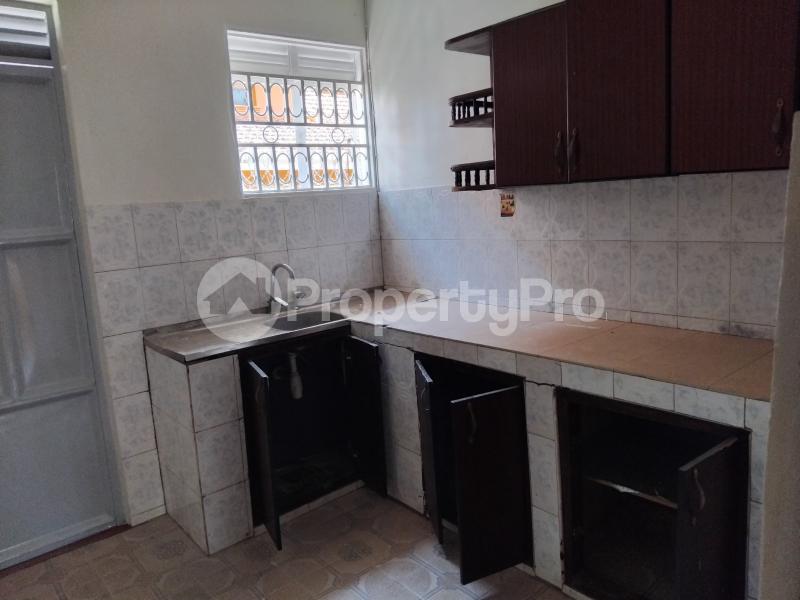 3 bedroom Apartment Block Apartment for rent najjera road Wakiso Central - 6
