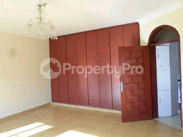 4 bedroom Apartment Block Apartment for rent Mbuya road Nakawa Kampala Central - 1