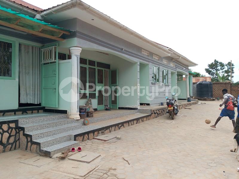 1 bedroom mini flat  Bungalow Apartment for rent namugongo road Wakiso Central - 0