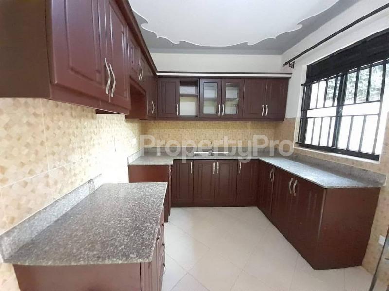2 bedroom Apartment Block Apartment for rent namugongo road Wakiso Central - 7