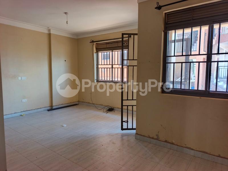 2 bedroom Apartment Block Apartment for rent namugongo road Wakiso Central - 5