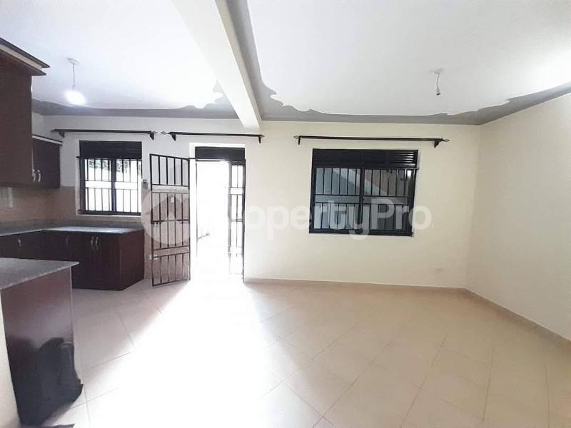 2 bedroom Apartment Block Apartment for rent namugongo road Wakiso Central - 3