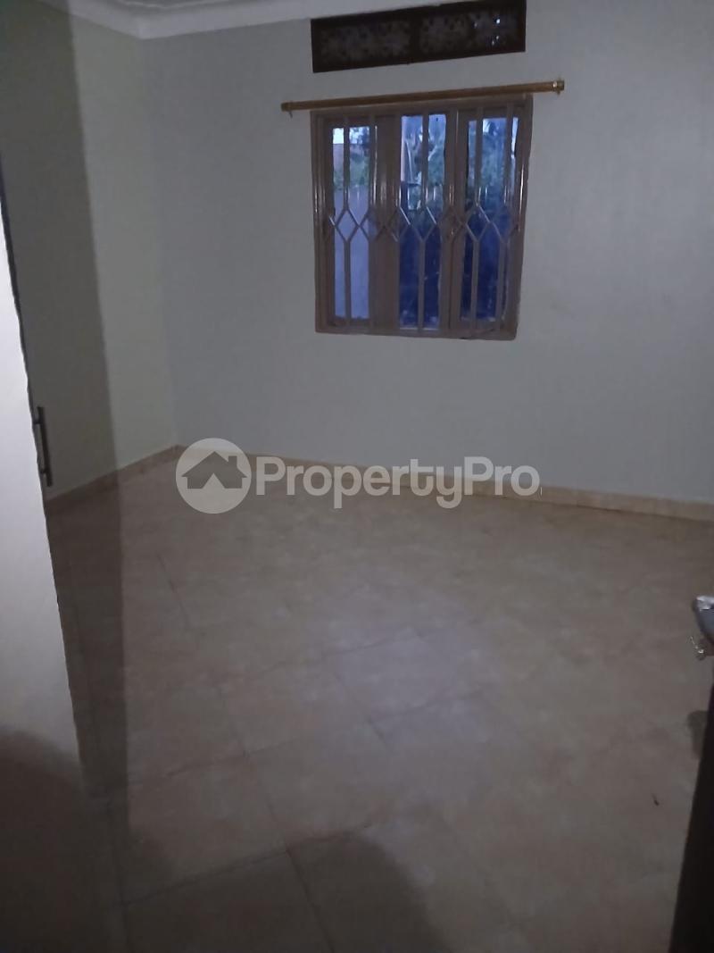 2 bedroom Bungalow Apartment for rent namugongo road Wakiso Central - 4