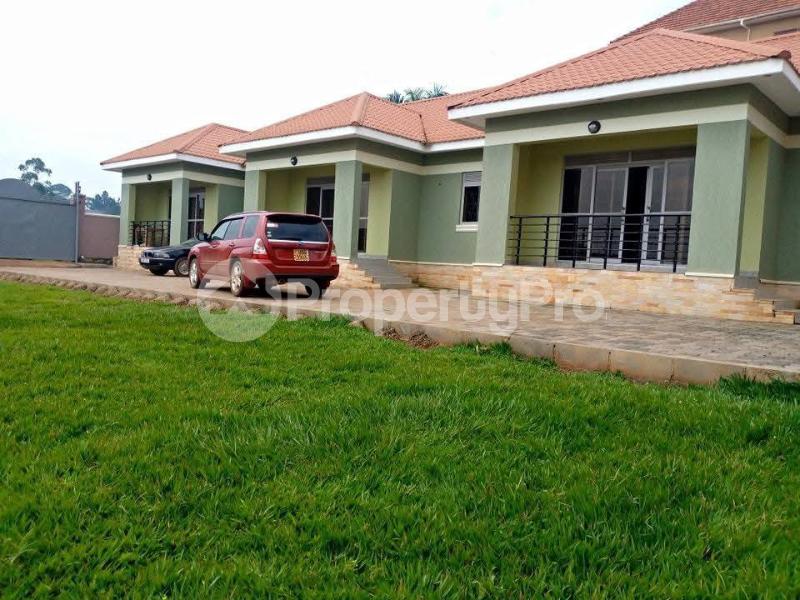 2 bedroom Apartment Block Apartment for rent namugongo road Wakiso Central - 3