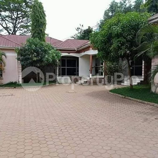 2 bedroom Apartment Block Apartment for rent namugongo road Wakiso Central - 2