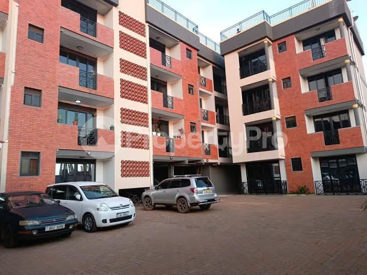 2 bedroom Apartment Block Apartment for rent namugongo road Wakiso Central - 3
