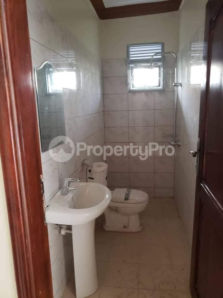 2 bedroom Bungalow Apartment for rent namugongo road Wakiso Central - 5