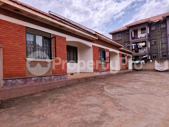 2 bedroom Bungalow Apartment for rent namugongo road Wakiso Central - 9