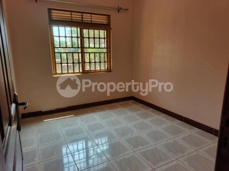 2 bedroom Bungalow Apartment for rent namugongo road Wakiso Central - 4