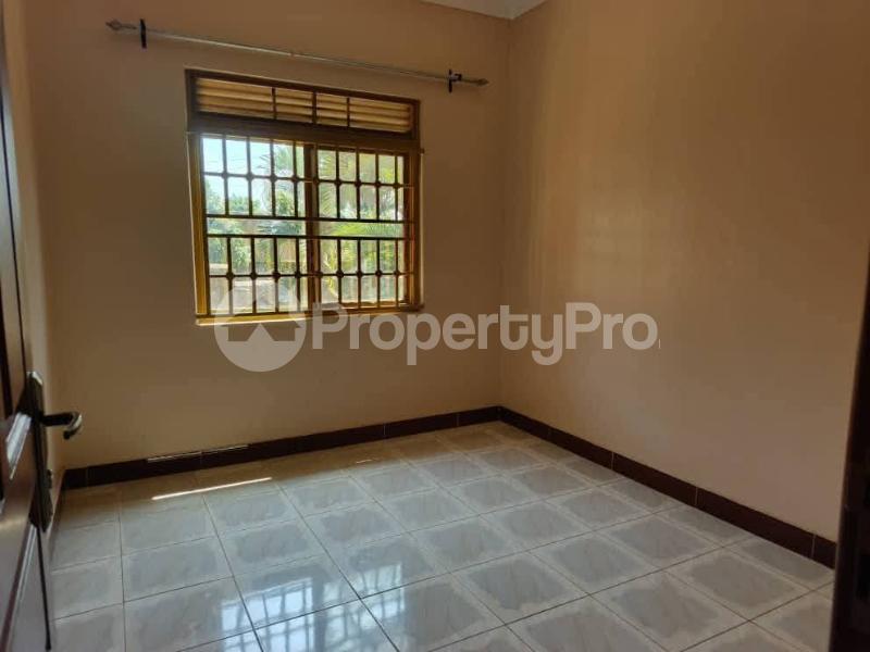 2 bedroom Bungalow Apartment for rent namugongo road Wakiso Central - 5