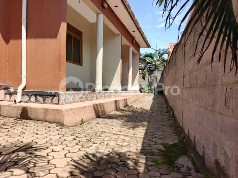 2 bedroom Bungalow Apartment for rent namugongo road Wakiso Central - 7