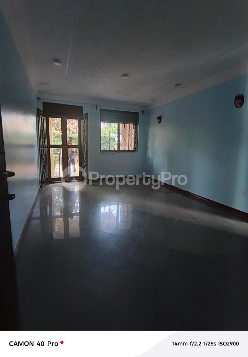 3 bedroom Apartment Block Apartment for rent Namugongo road  Kampala Central Kampala Central - 4