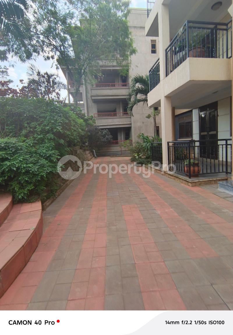 3 bedroom Apartment Block Apartment for rent Namugongo road  Kampala Central Kampala Central - 3