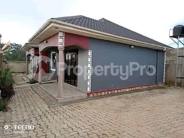1 bedroom mini flat  Bungalow Apartment for rent namugongo road Wakiso Central - 0