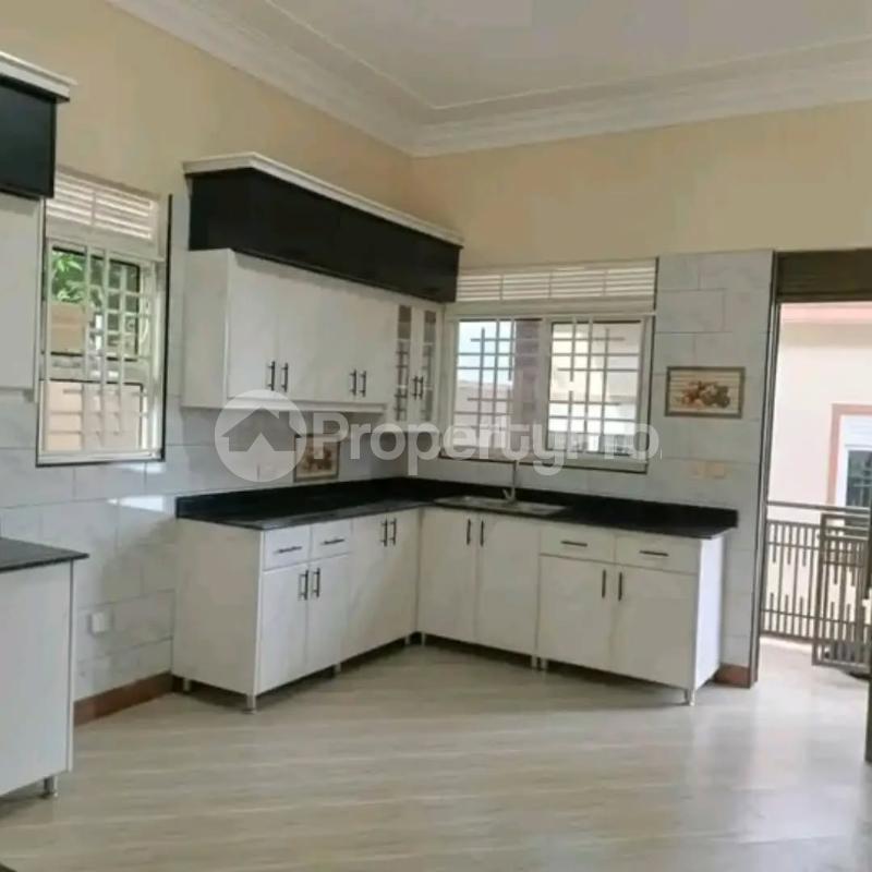 4 bedroom Villa for sale namugongo Wakiso Central - 2