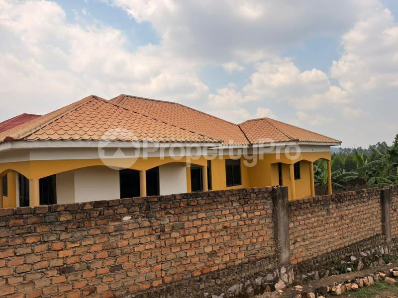 3 bedroom Bungalow Apartment for sale Namugongo road  Kampala Central Kampala Central - 2