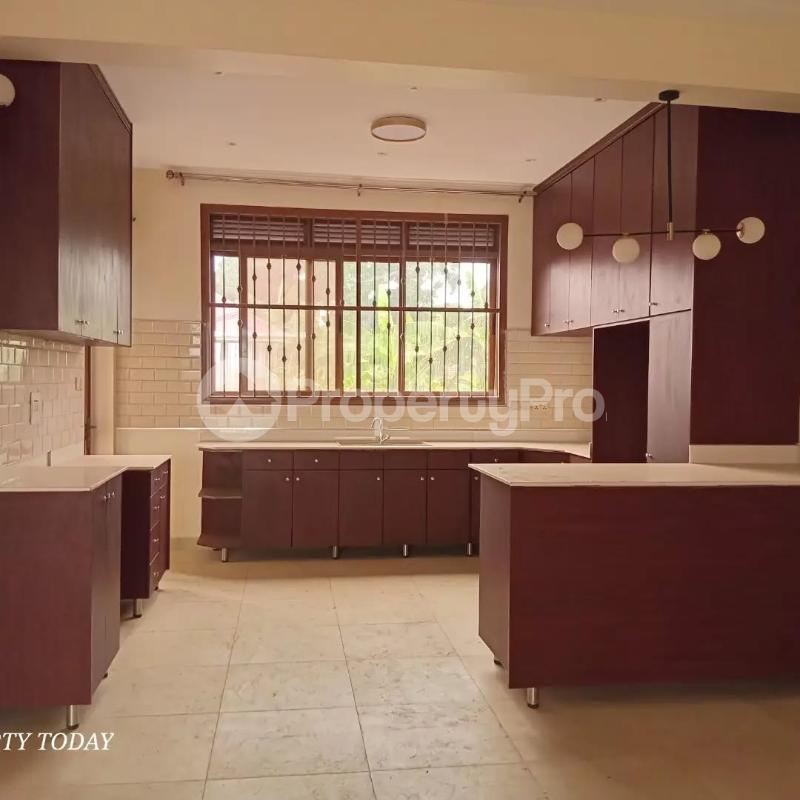 3 bedroom Apartment Block Apartment for rent namugongo sonde    Nabweru Wakiso Central - 1