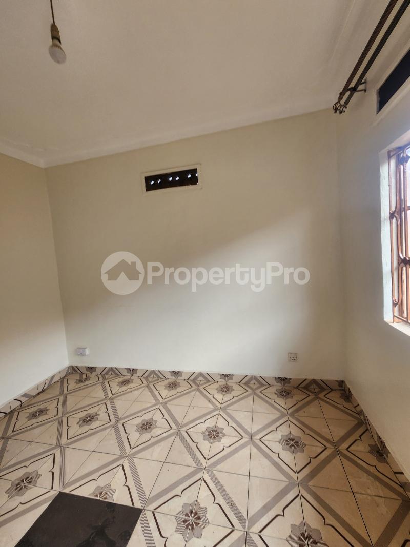 2 bedroom Villa for rent 8th streat  Makindye Kampala Central - 1