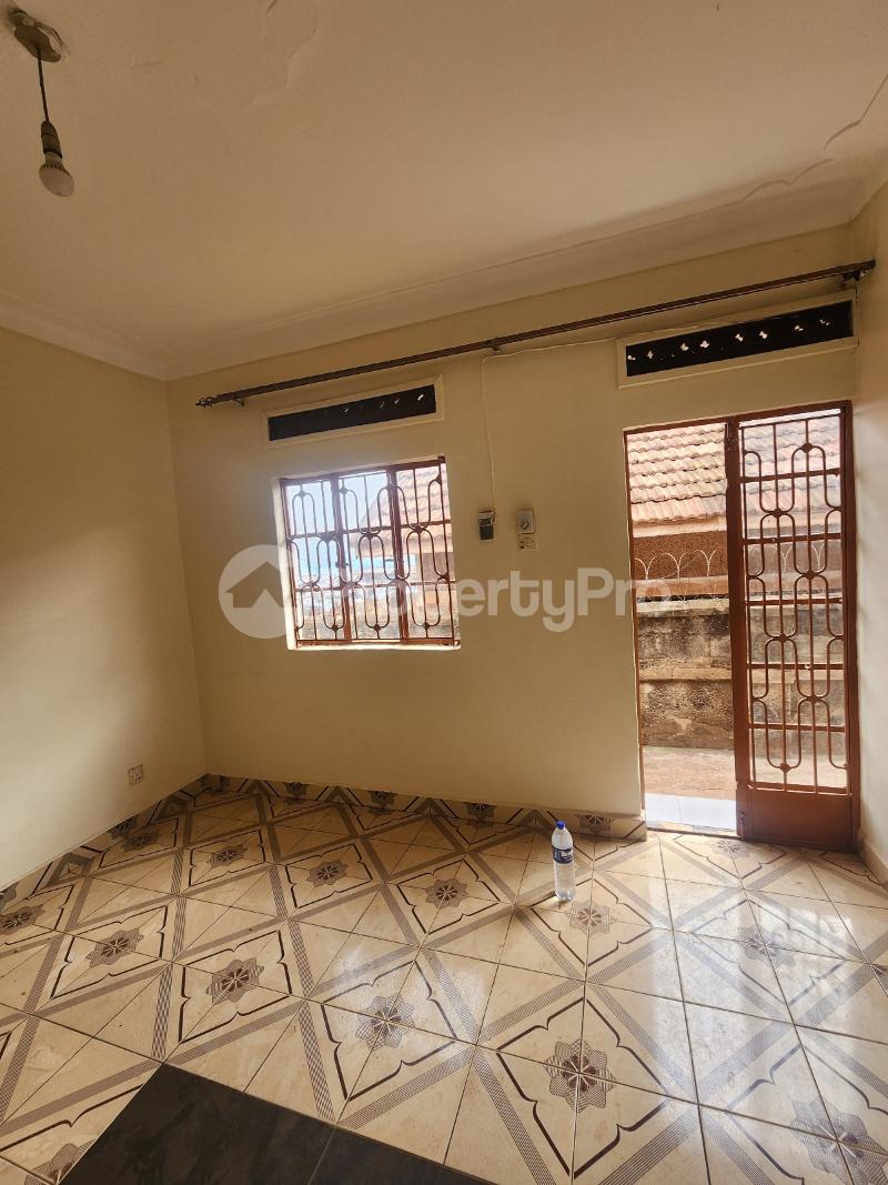 2 bedroom Villa for rent 8th streat  Makindye Kampala Central - 2