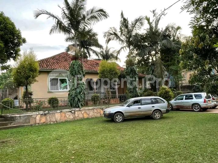 4 bedroom Bungalow Apartment for sale Najjera road  Kampala Central Kampala Central - 2