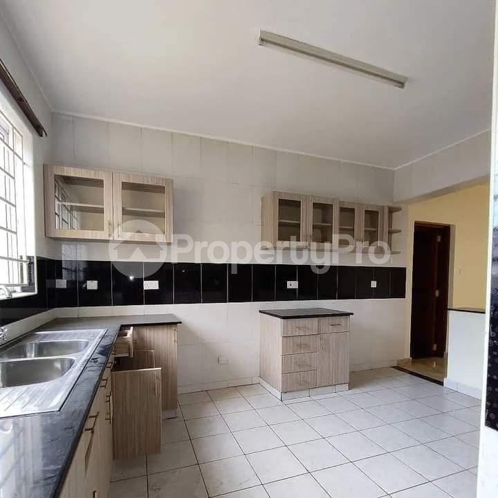 2 bedroom Bungalow Houses for rent Nyeri Mumbi Estate, Nyeri Town Nyeri
