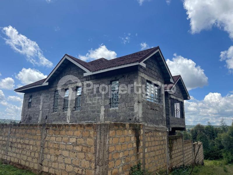 5 bedroom Townhouses Houses for sale Kikuyu RoseGate area, Wangige Kikuyu