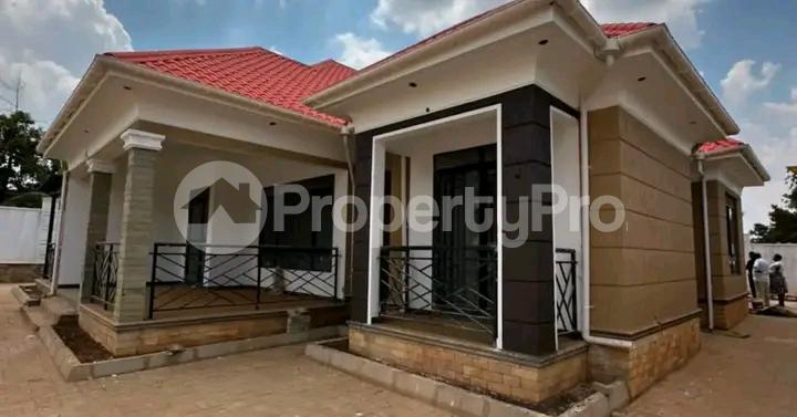 4 bedroom Bungalow Apartment for sale Kira road  Kampala Central Kampala Central - 5