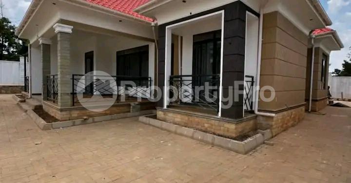 4 bedroom Bungalow Apartment for sale Kira road  Kampala Central Kampala Central - 2