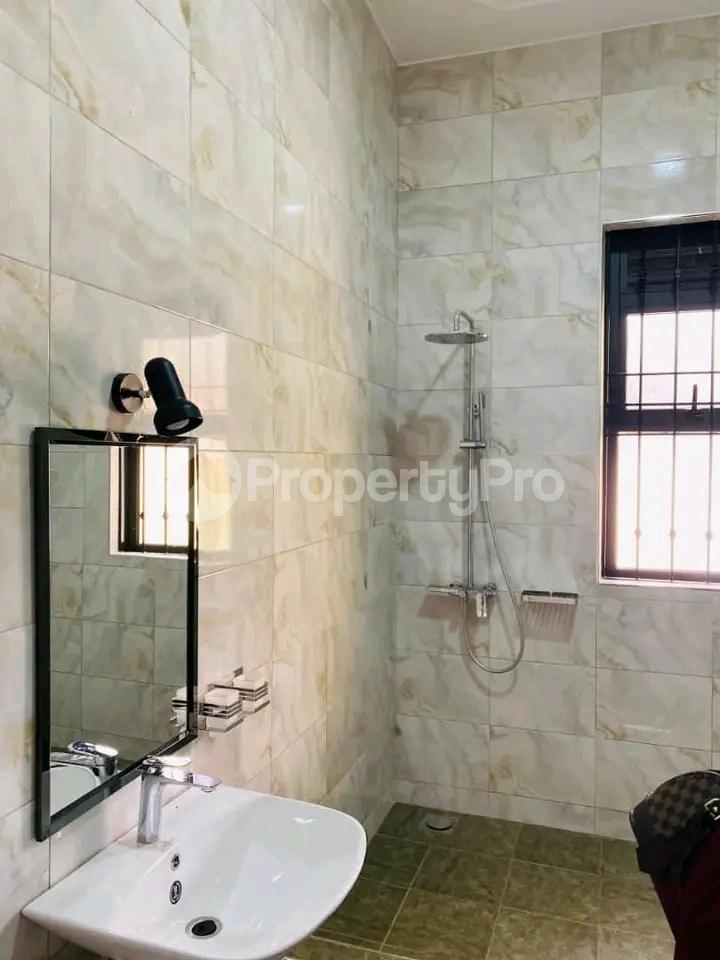 4 bedroom Bungalow Apartment for sale Bwebajja Entebbe road  Kampala Central Kampala Central - 2