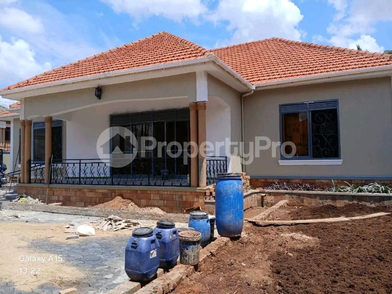 3 bedroom Villa for sale Najjera  Kira Wakiso Central - 0
