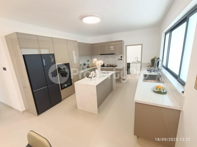 5 bedroom Flat&Apartment for sale Kilimani Nairobi