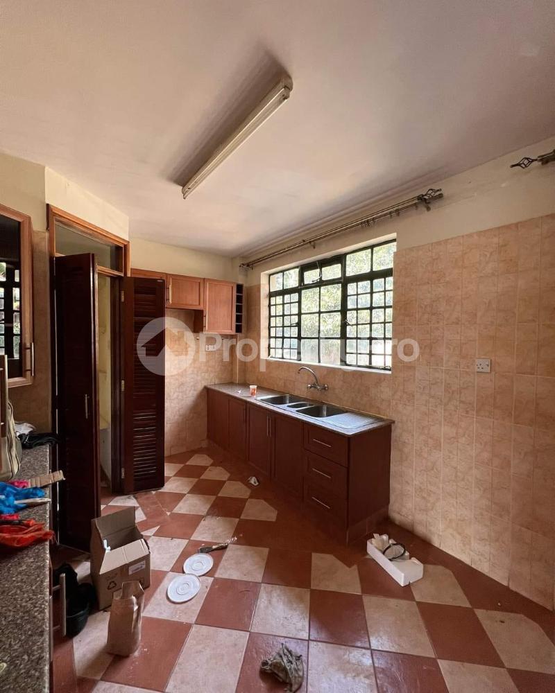 3 bedroom Houses for rent Dam Estaste Langata Nairobi (PID 0ADTV