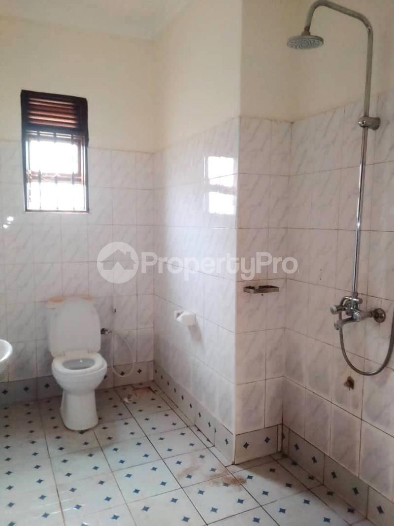 2 bedroom Bungalow Apartment for rent namugongo road Wakiso Central - 6