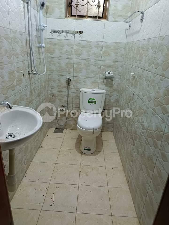 3 bedroom Apartment Block Apartment for rent Kisaasi road  Kisaasi Kampala Central - 3
