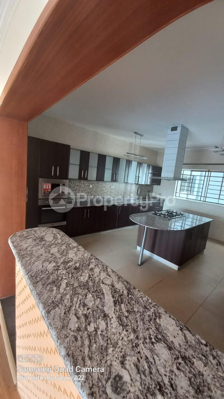 3 bedroom Rooms Flat&Apartment for rent Nyeri Road  Kileleshwa Nairobi