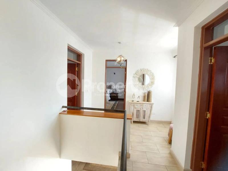 4 bedroom Flat&Apartment for sale Membley Ruiru