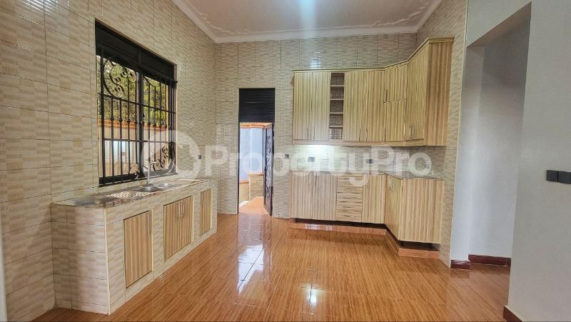 4 bedroom Bungalow Apartment for sale Kasagati road Kira Wakiso Central - 3