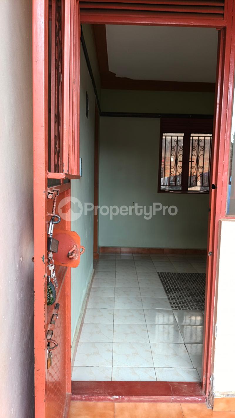 1 bedroom mini flat  Commercial Property for rent Walukuba Menya Road Bugembe Jinja Eastern - 6