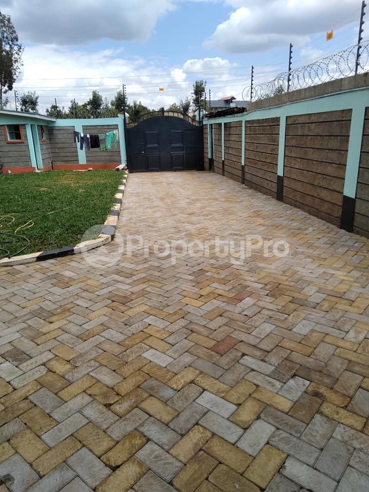 1 bedroom mini flat Bedsitter Flat&Apartment for rent DONHOLM NAIVAS