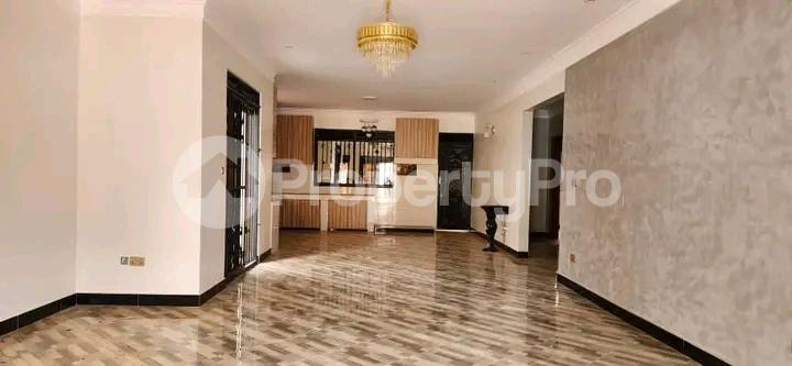 3 bedroom Bungalow Apartment for sale Kitende Entebbe right road  Kampala Central Kampala Central - 8