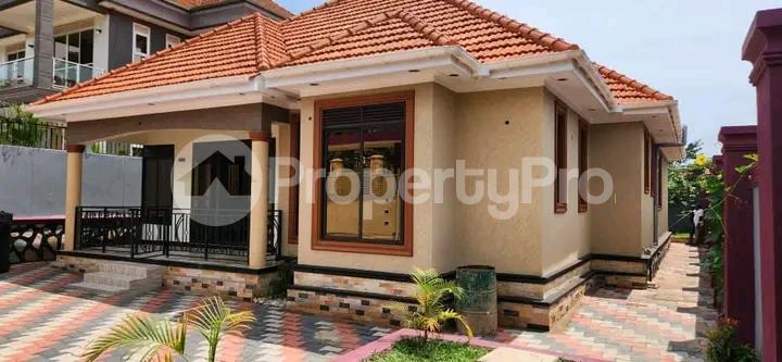 3 bedroom Bungalow Apartment for sale Kitende Entebbe right road  Kampala Central Kampala Central - 10