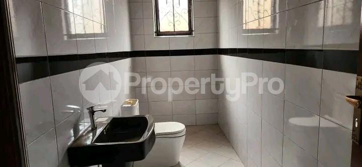 3 bedroom Bungalow Apartment for sale Kitende Entebbe right road  Kampala Central Kampala Central - 9