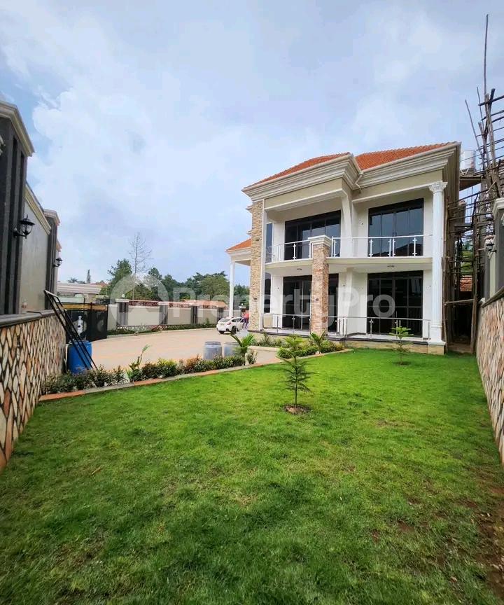 6 bedroom Bungalow Apartment for sale Najjera Road  Kampala Central - 10
