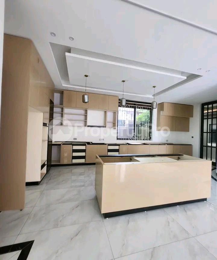 6 bedroom Bungalow Apartment for sale Najjera Road  Kampala Central - 4