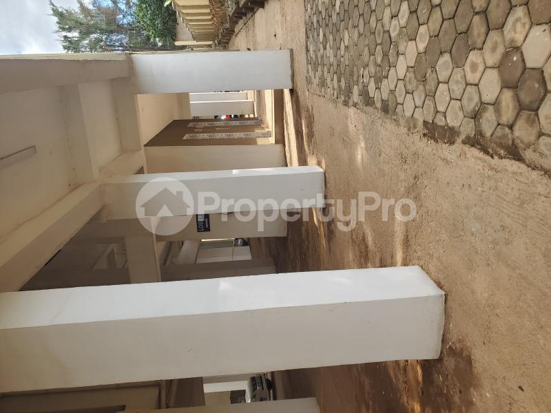 3 bedroom Apartment Block Apartment for rent Mawanda road.  Exactly on the main road.  Mulago Kampala Central - 28