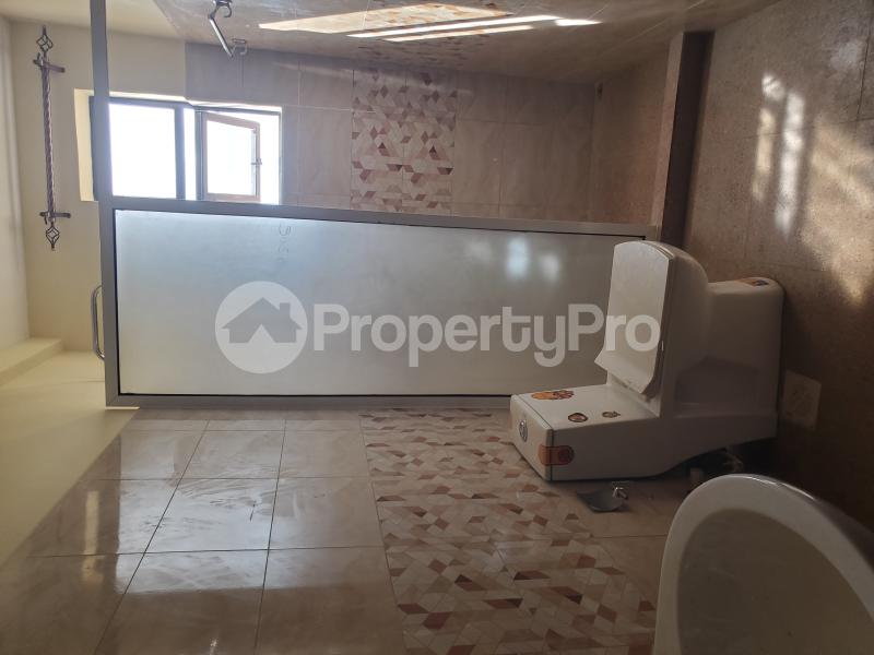 3 bedroom Apartment Block Apartment for rent Mawanda road.  Exactly on the main road.  Mulago Kampala Central - 18