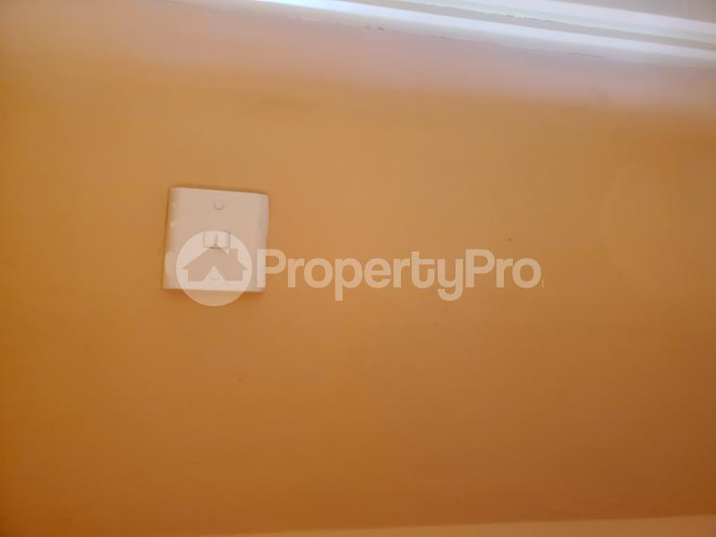 3 bedroom Apartment Block Apartment for rent Mawanda road.  Exactly on the main road.  Mulago Kampala Central - 8