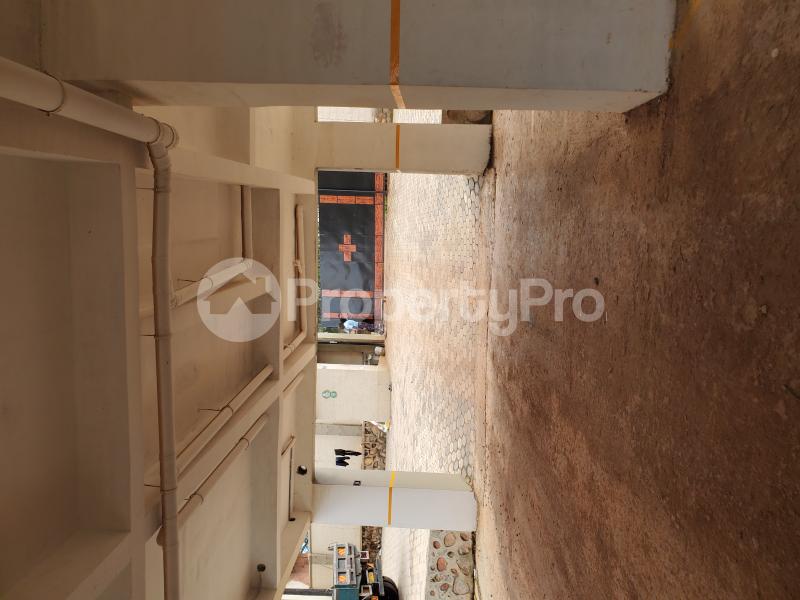 3 bedroom Apartment Block Apartment for rent Mawanda road.  Exactly on the main road.  Mulago Kampala Central - 33