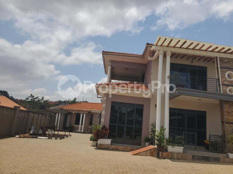 4 bedroom Apartment Block Apartment for sale Ring road Bulambiro Kampala Central - 6